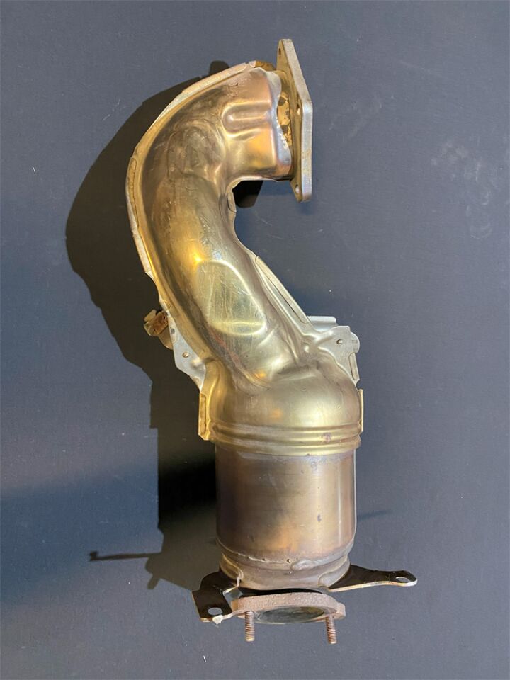 VW Scirocco 160 Orjinal Çıkma Katalizör